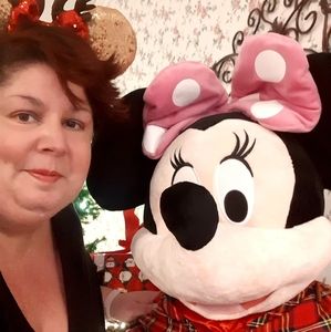 Meet your Posher, Debra